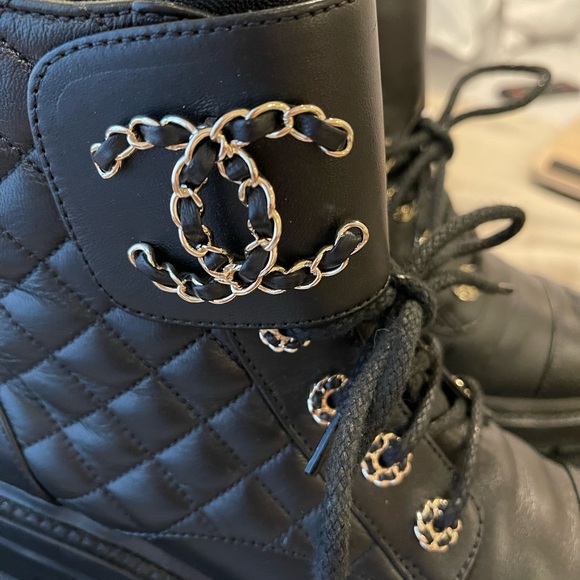 SOLD Chanel Brave Boot - Black CC size 38 - Picture 14 of 14
